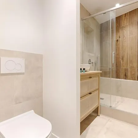 Mykeypers - Chic&cozy Flat 4p - République Appartamento *