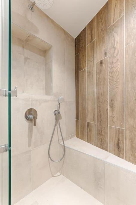 Mykeypers - Chic & Cozy Flat 4p - Republique Parigi
